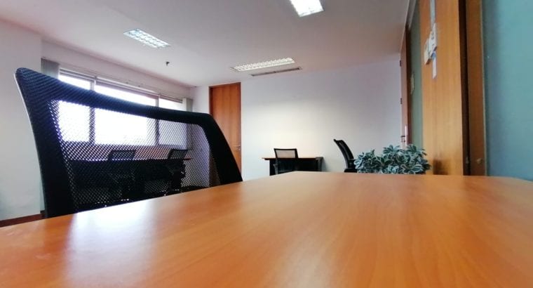 Window Office for Rent in Makati 32sqm 15-Pax