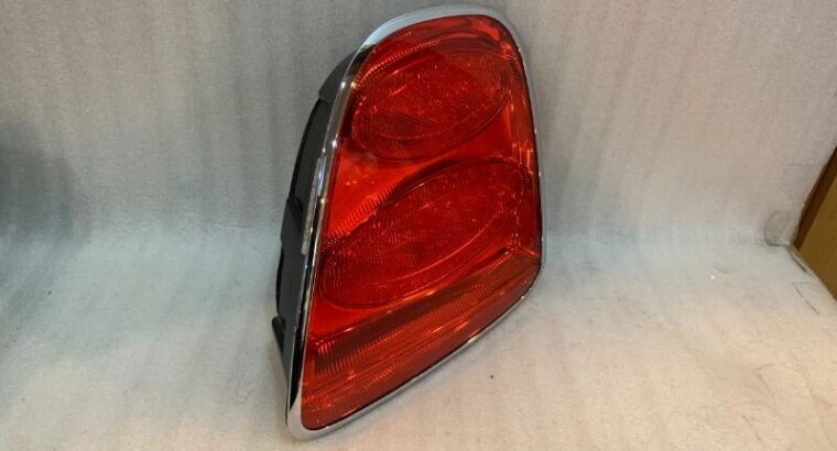 BENTLEY CONTINENTAL FLYING SPUR TAIL LIGHT RIGHT